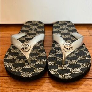 Michael Kors Black and Silver Logo thong Flip Flops; Size 7M, Good condition